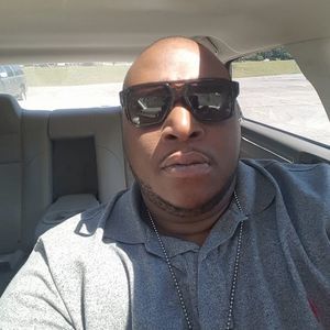 Meet your Posher, Kenyon